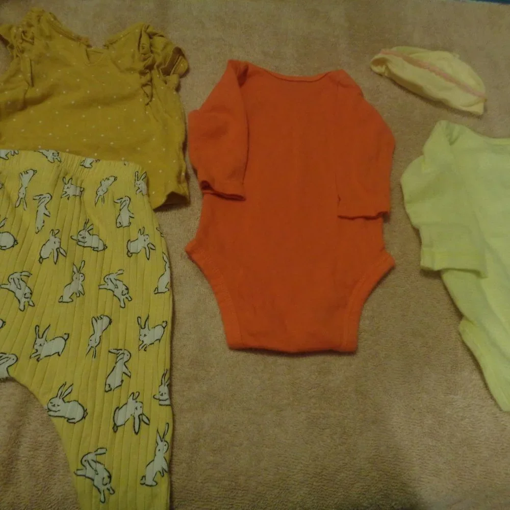 - BABY GIRL, DOLL BUNDLE LOT 5 ITEMS.